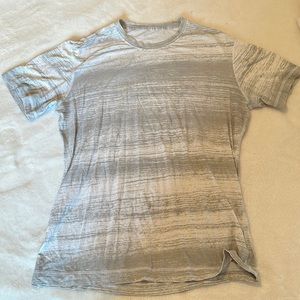 Lululemon men’s athletic t-shirt, good condition